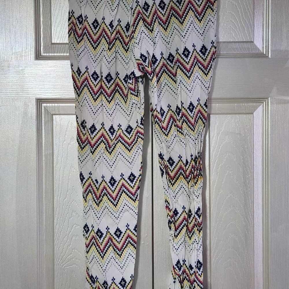 Zig Zag Print Spring Crop Pants Size M - Picture 4 of 4
